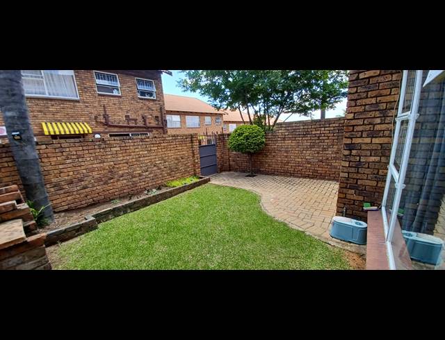 3 BEDROOM APARTMENT FOR SALE IN BIRCH ACRES